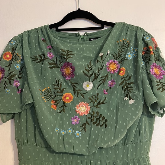 ASOS Design Pleated Dress - Picture 6 of 10